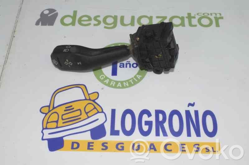Palanca de intermitentes   61318363668,8363668
