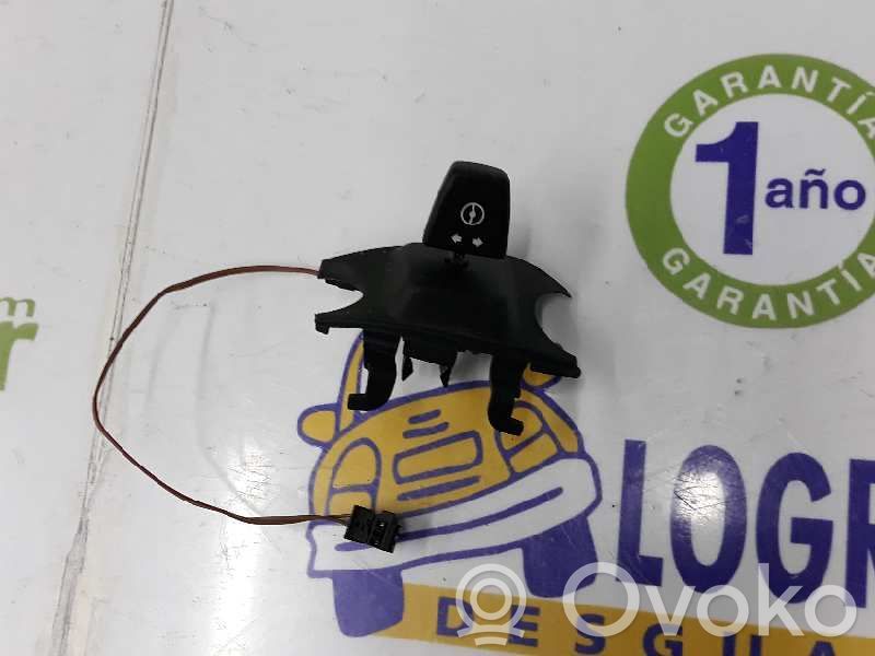 Boutons / interrupteurs volant   61316966710