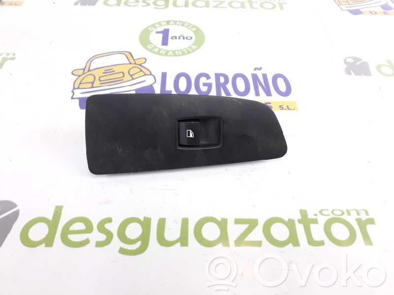 Interruptor del elevalunas eléctrico   61316970242,6935534