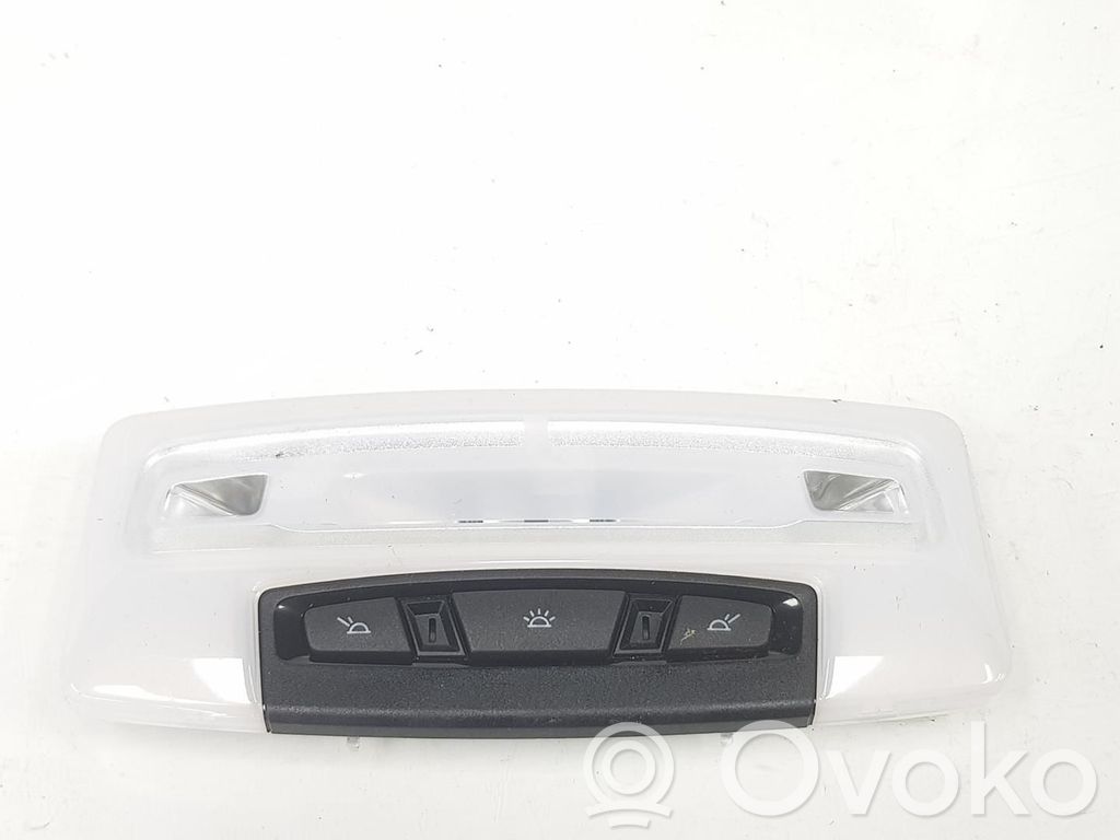 BMW 3 F30 F35 F31 Etuistuimen valo 