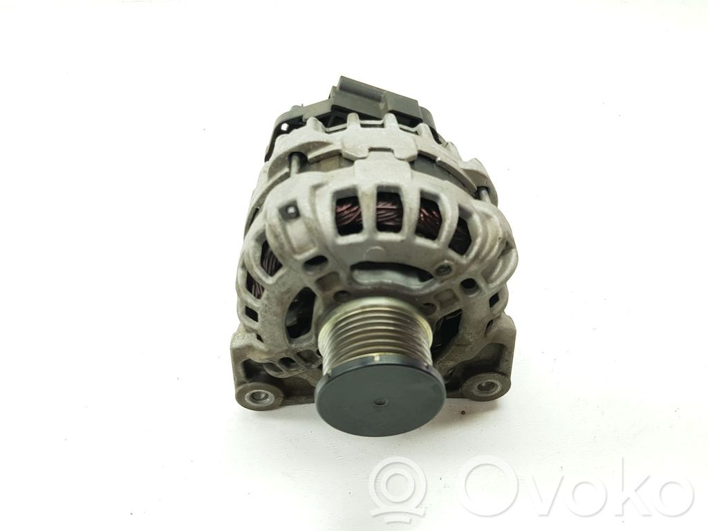 Renault Clio IV Generator/alternator 