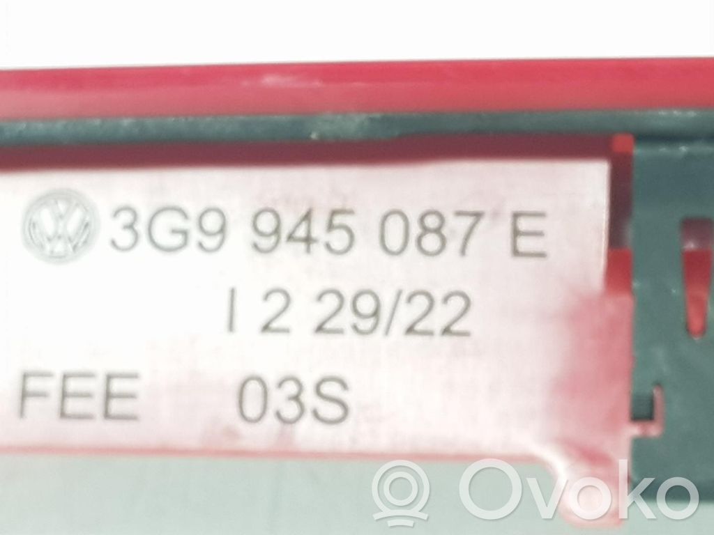 Volkswagen PASSAT B7 Troisième feu stop