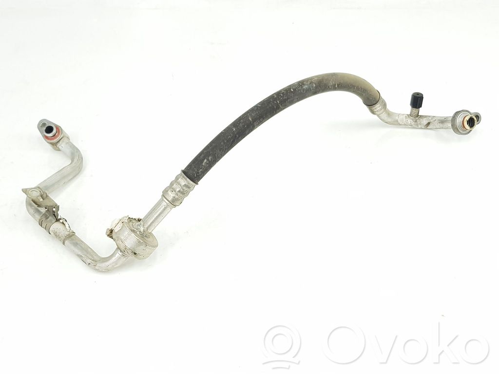 Ford Focus Ilmastointilaitteen putki (A/C) 