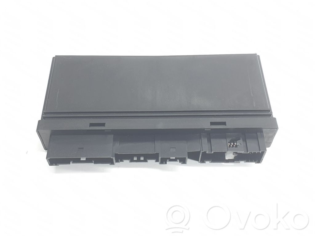 Muut ohjainlaitteet/moduulit   61356978713,6978713