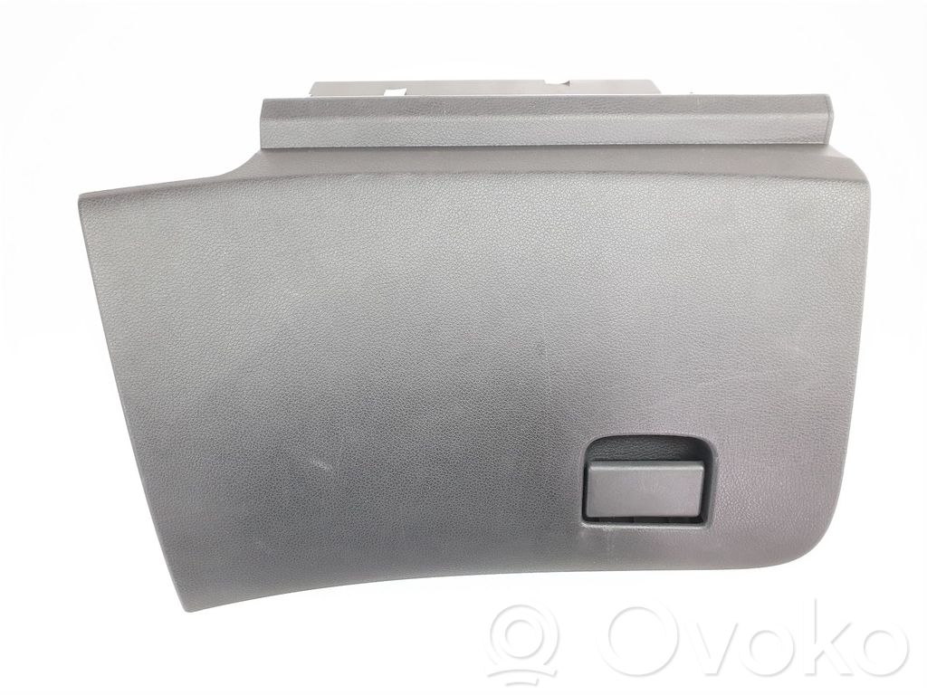 Guantera   685204EH0A,685104EH1A