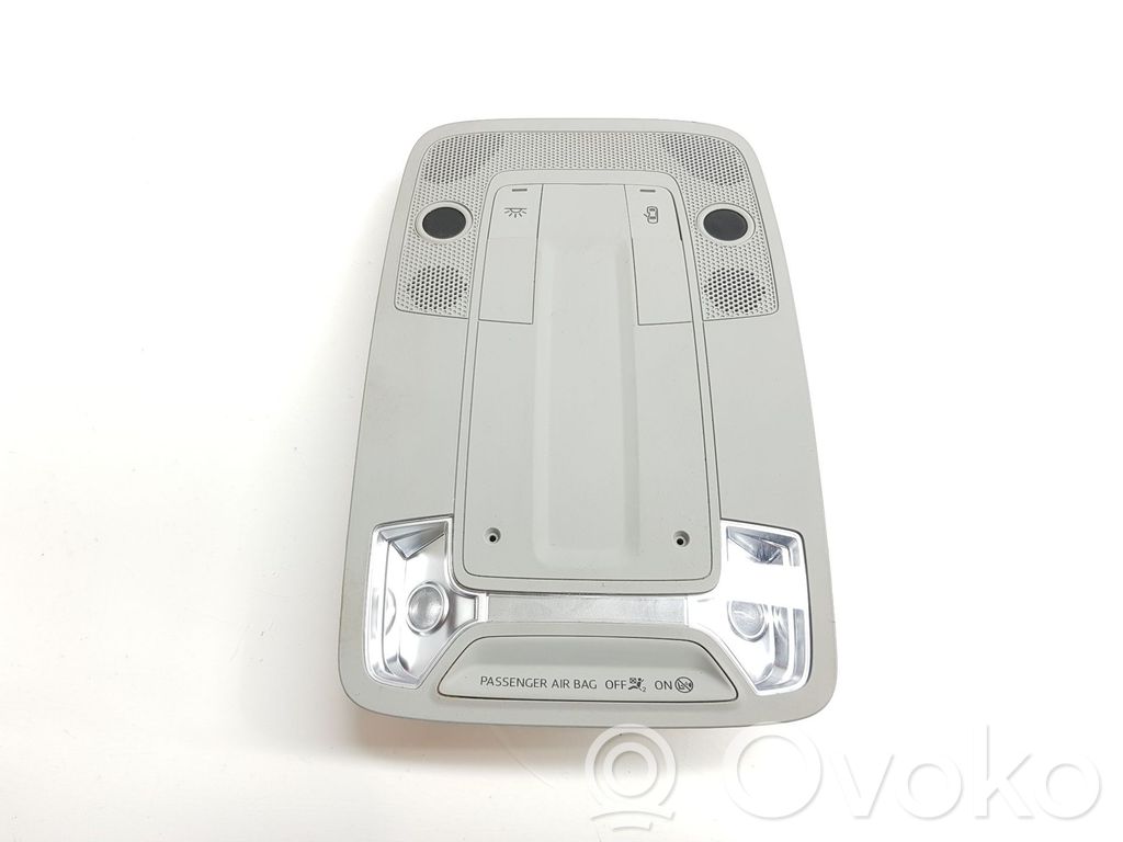Audi Q2 - Front seat light 
