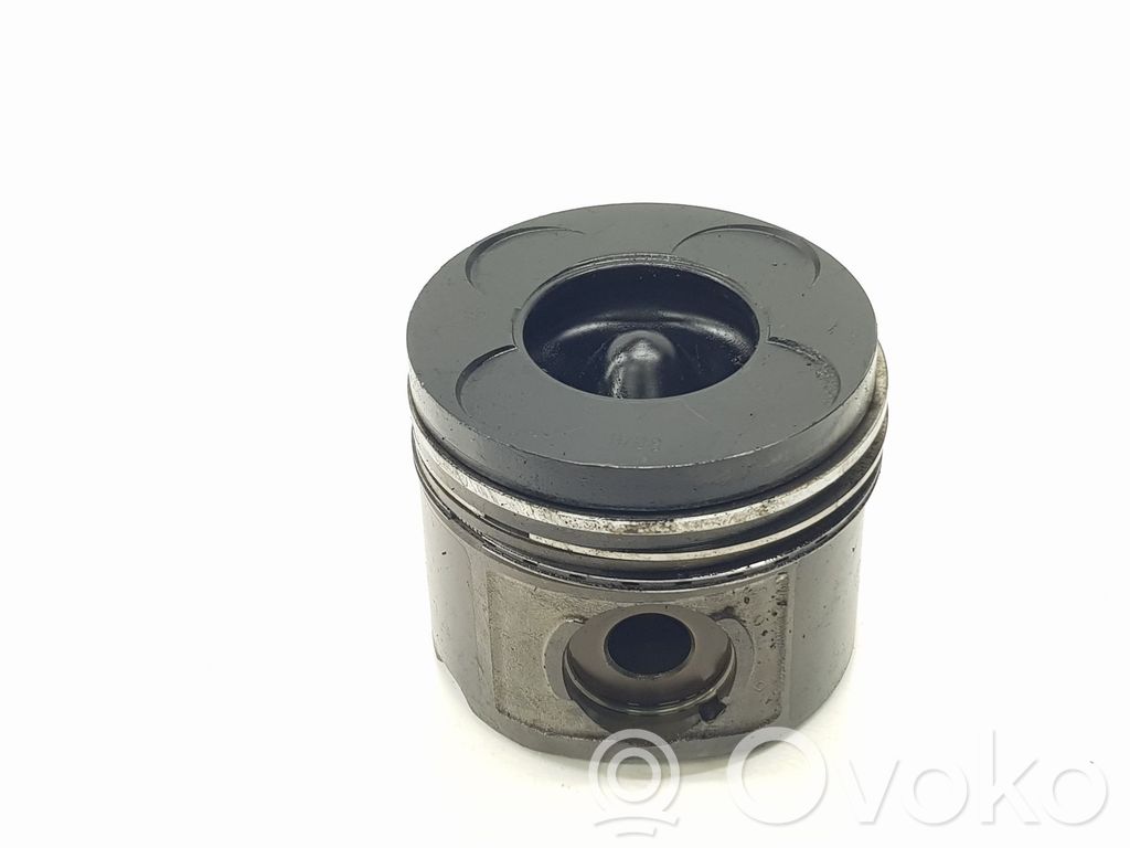 BMW 3 E46 Piston 