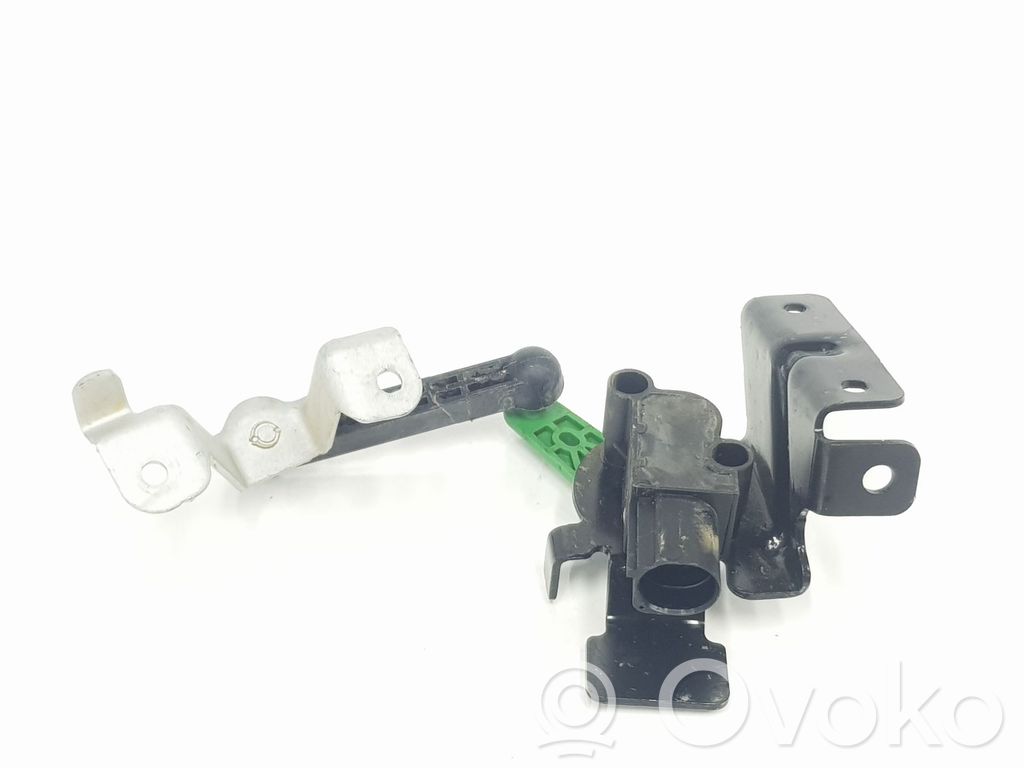 Volkswagen Touran III Sensor 