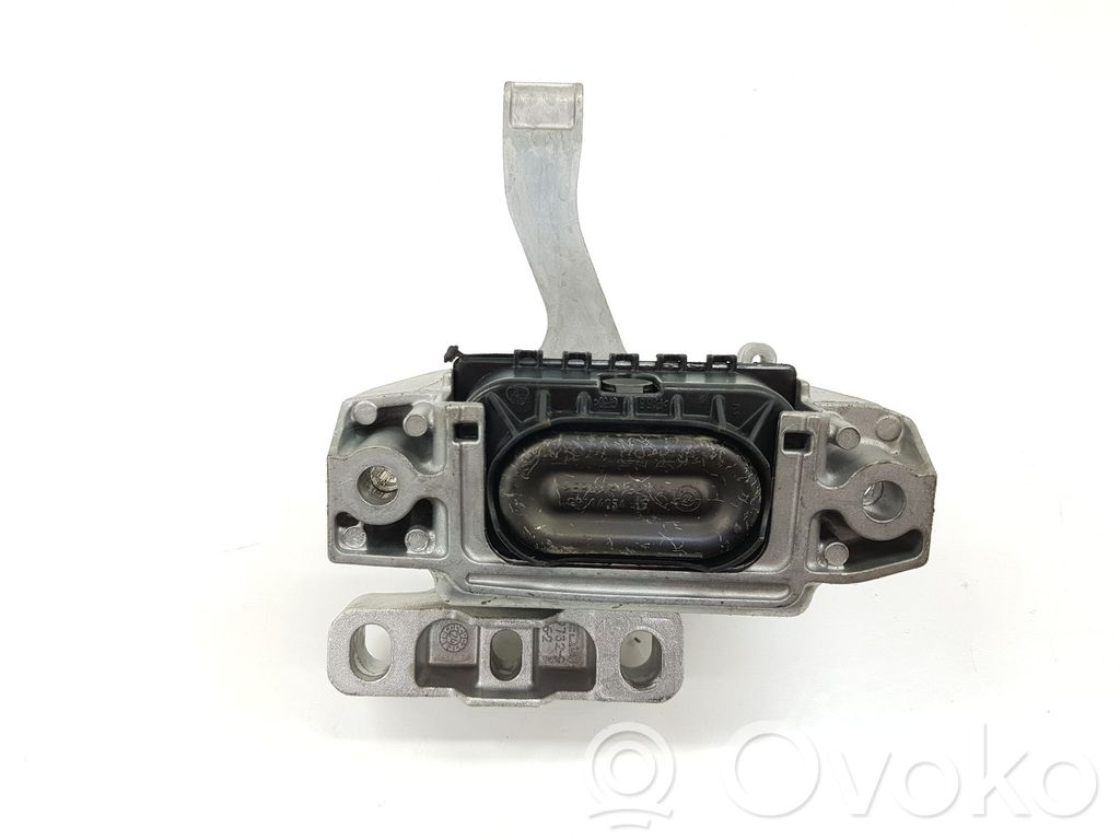 Engine mount bracket   5WA199262BB,5WA199262BB