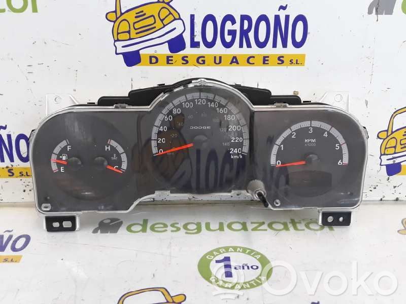 Dodge Nitro Speedometer (instrument cluster) 