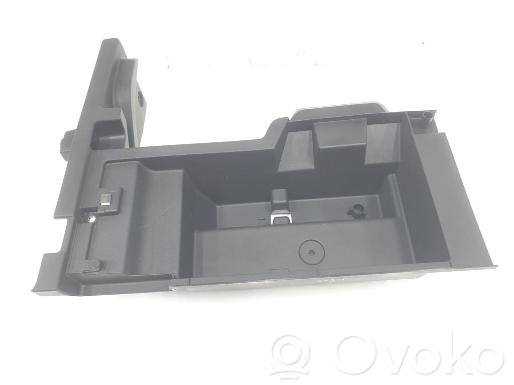 Opel Astra L Altra parte interiore 