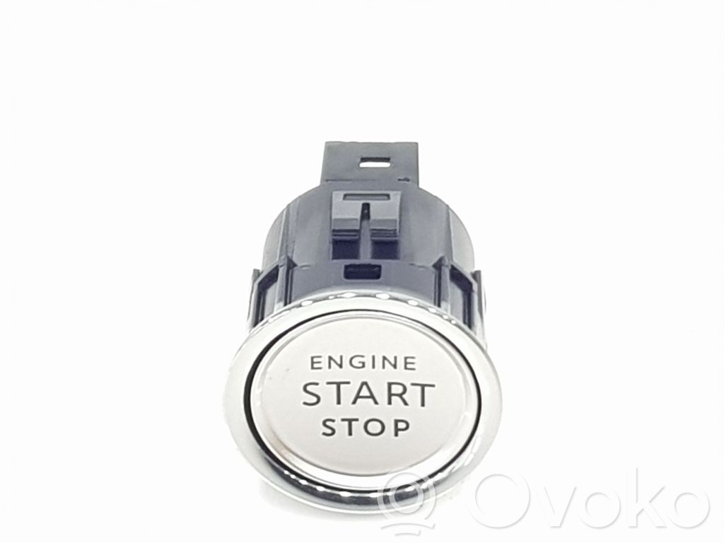Opel Astra L Bouton poussoir de démarrage du moteur