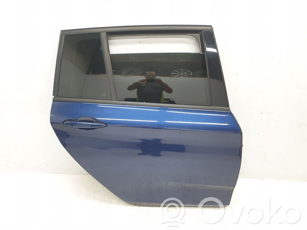 BMW 2 F46 Drzwi tylne 
