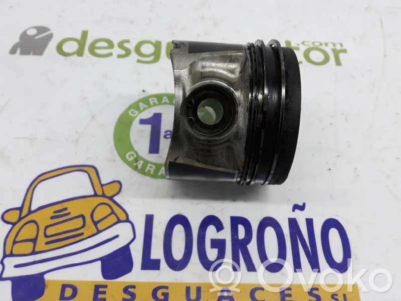 Nissan Navara D40 Piston 