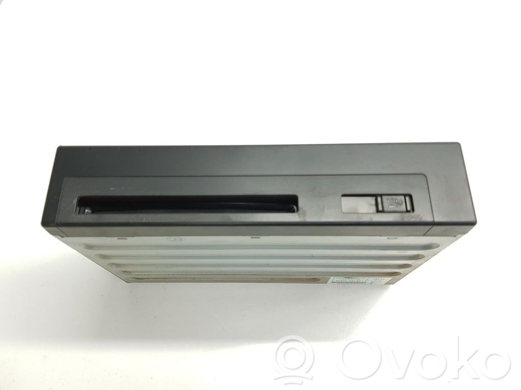 Panel / Radioodtwarzacz CD/DVD/GPS   8684150100,8684150101