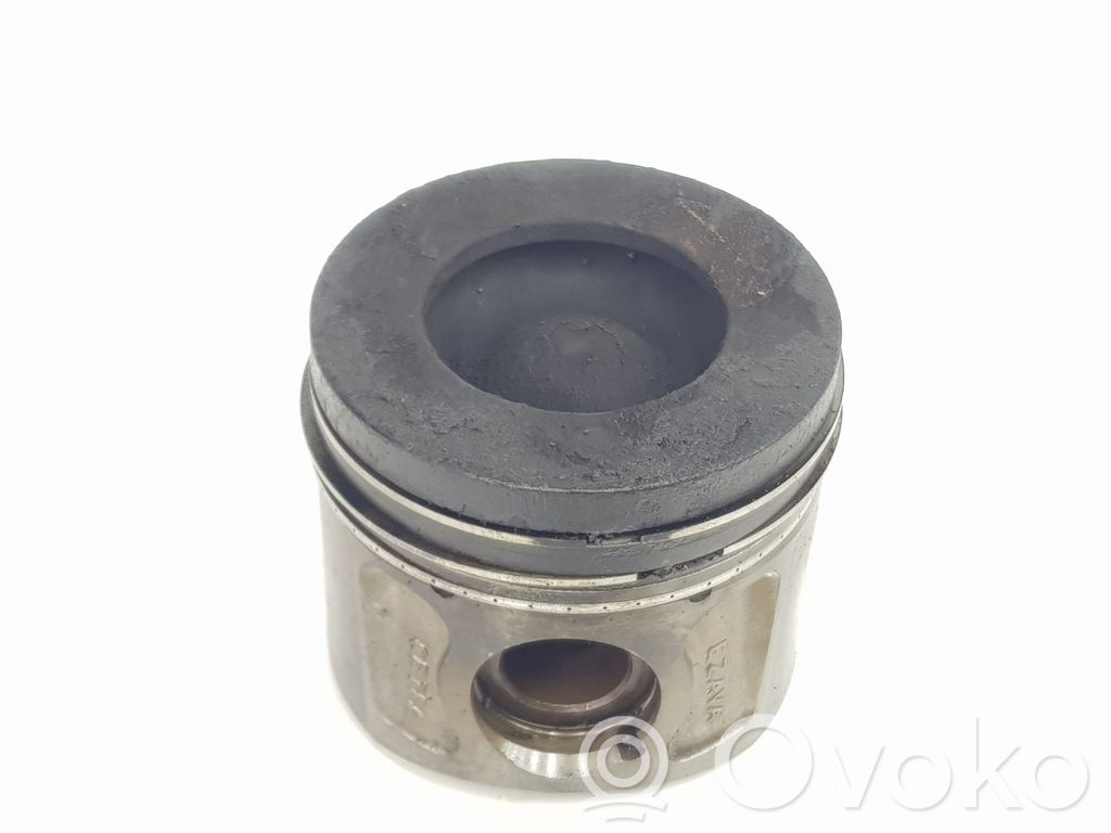 Ford Ranger Piston with connecting rod 
