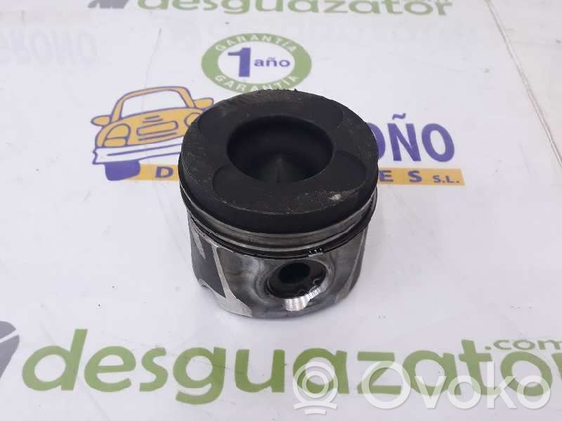 Nissan Navara D40 Piston 