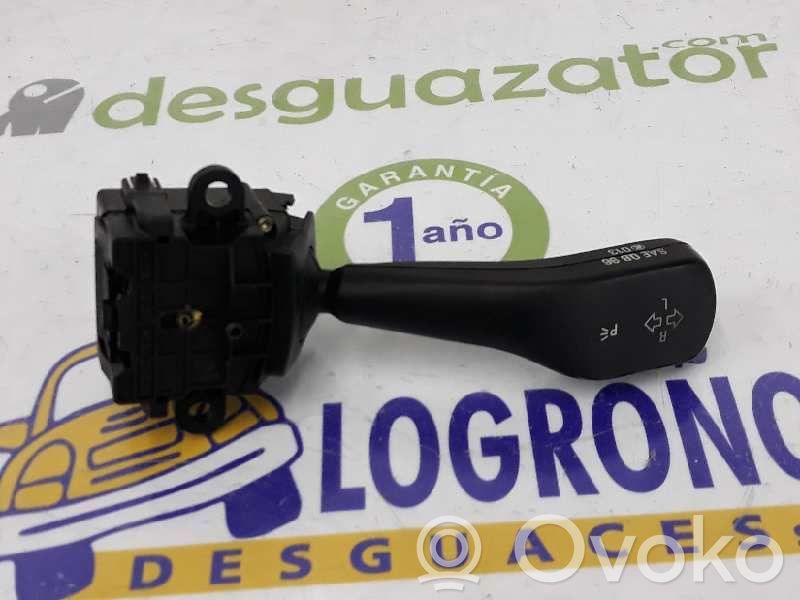 BMW 3 E46 Leva indicatori 