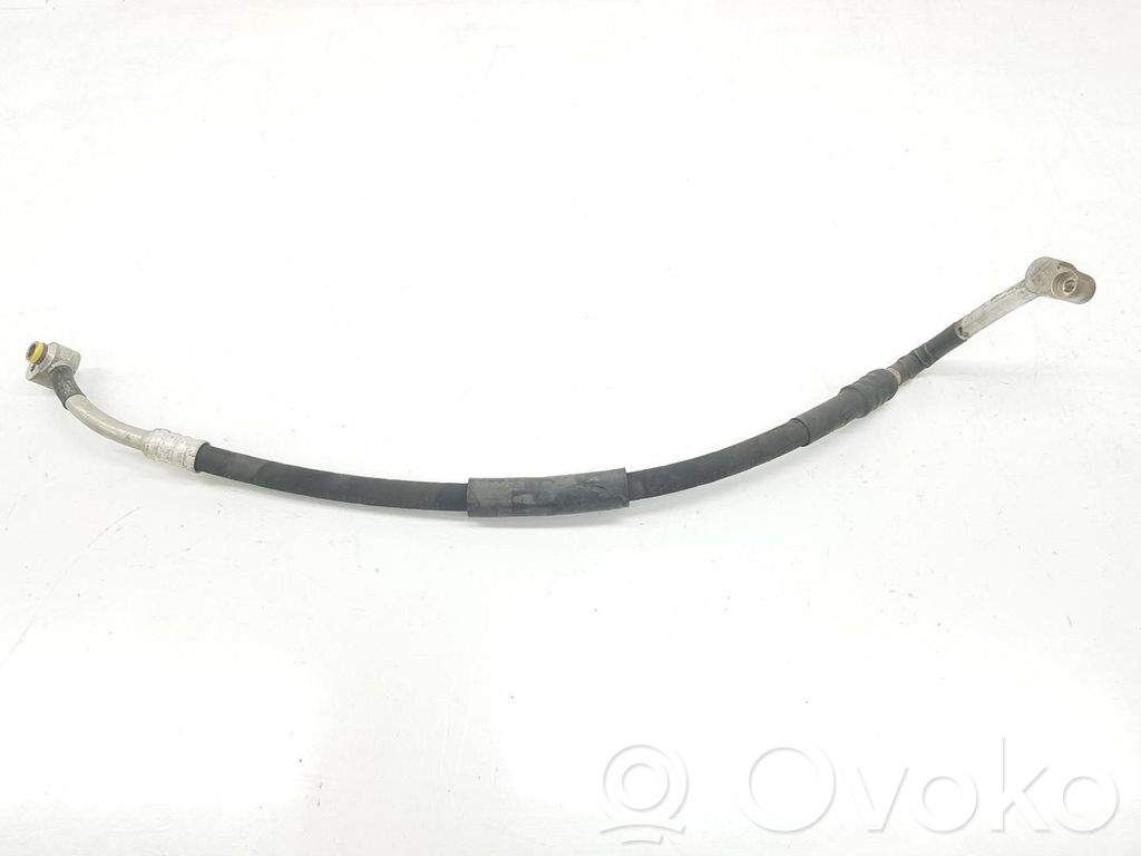 Ilmastointilaitteen putki (A/C)   8E0260707BK,8E0260707BK