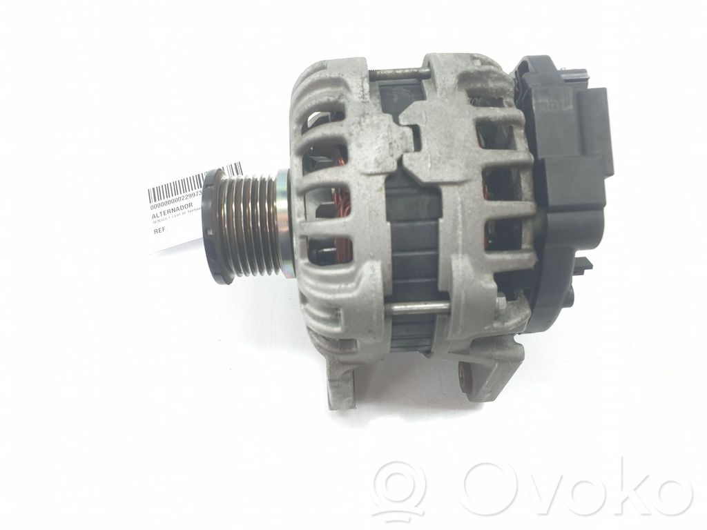 Renault Clio IV Generator/alternator 
