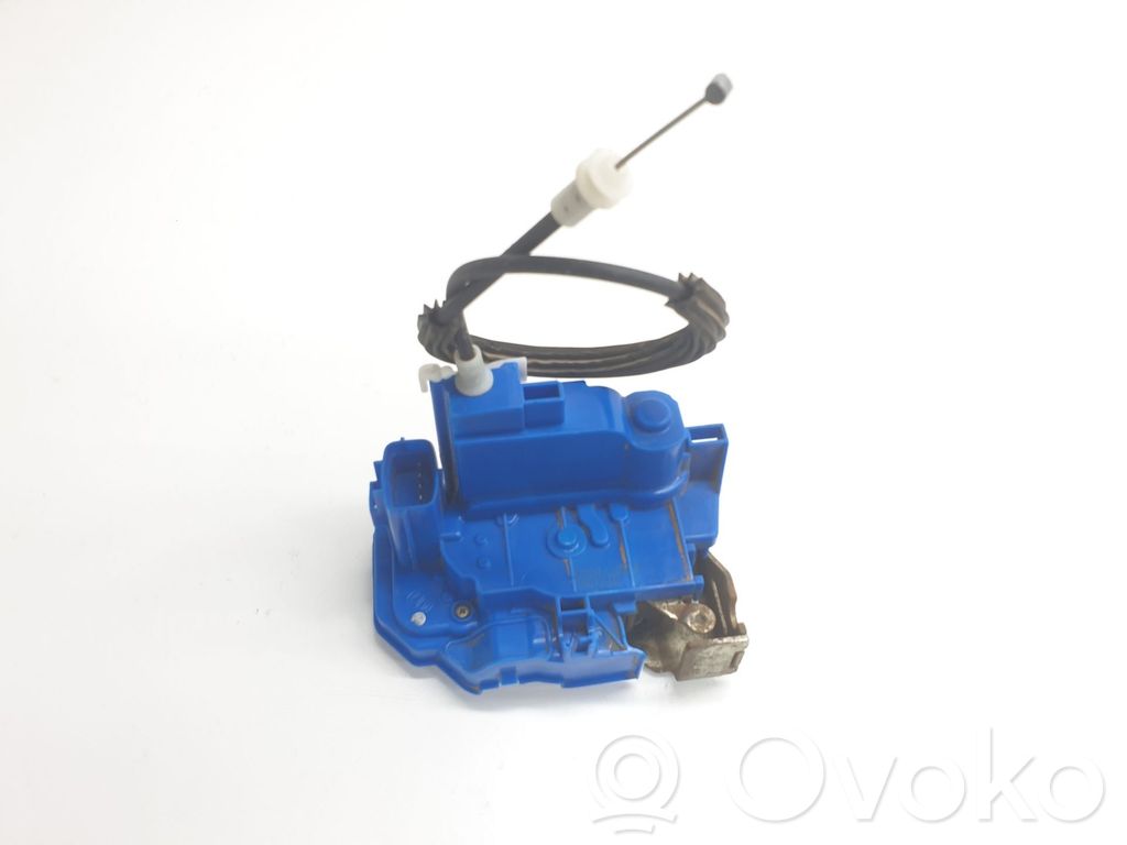 Fiat 500L Front door lock 
