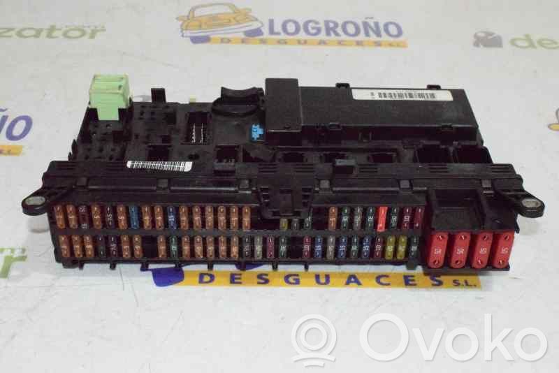 Módulo de fusible   61138384527,61138384527