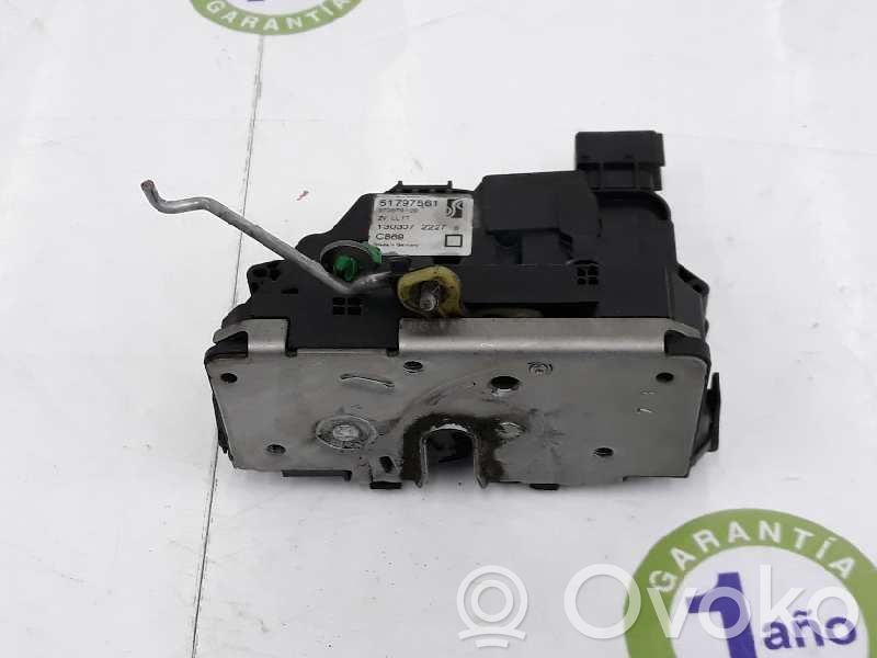 Fiat Grande Punto Priekšpusē slēdzene