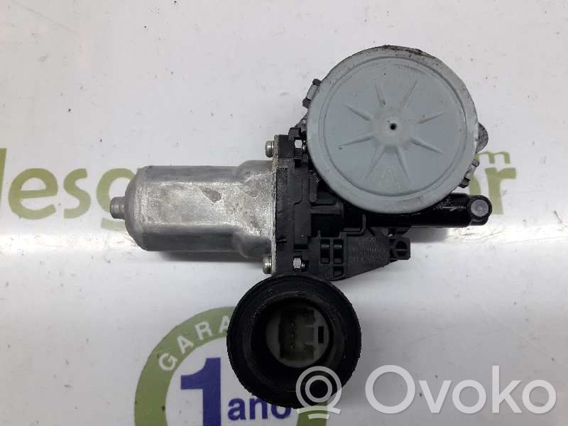 Toyota Land Cruiser (J120) Motorino alzacristalli della portiera posteriore
