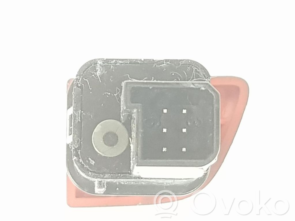 Opel Mokka X Hazard light switch 