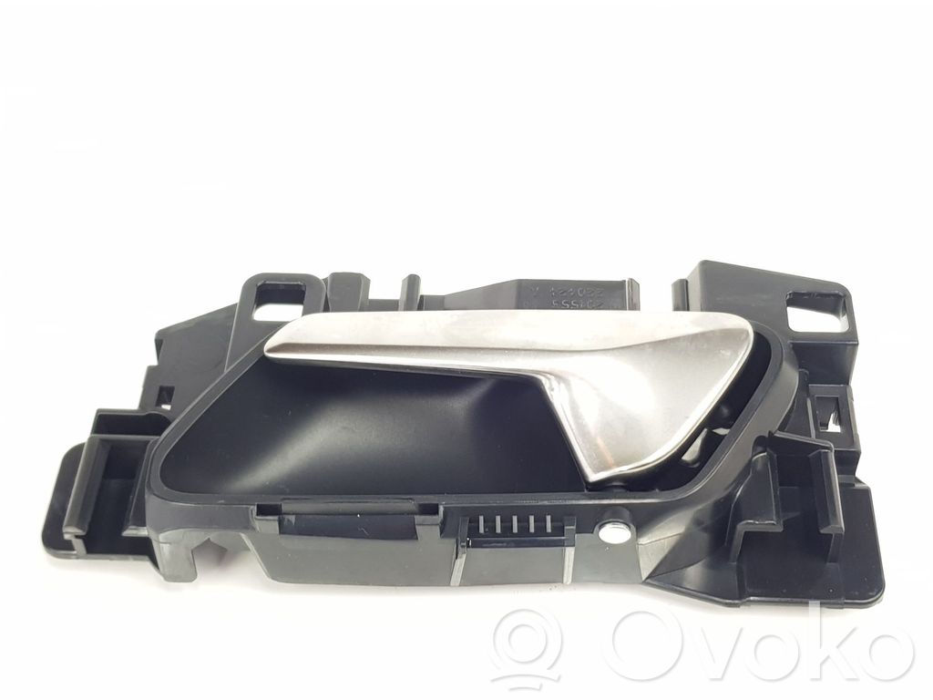 Opel Astra L Manecilla interna puerta delantera