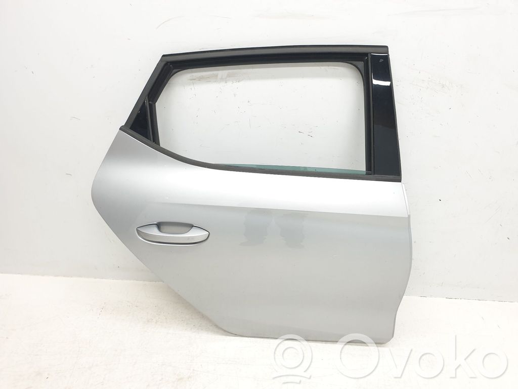 Puerta trasera   5FA833052C,5FA833052C