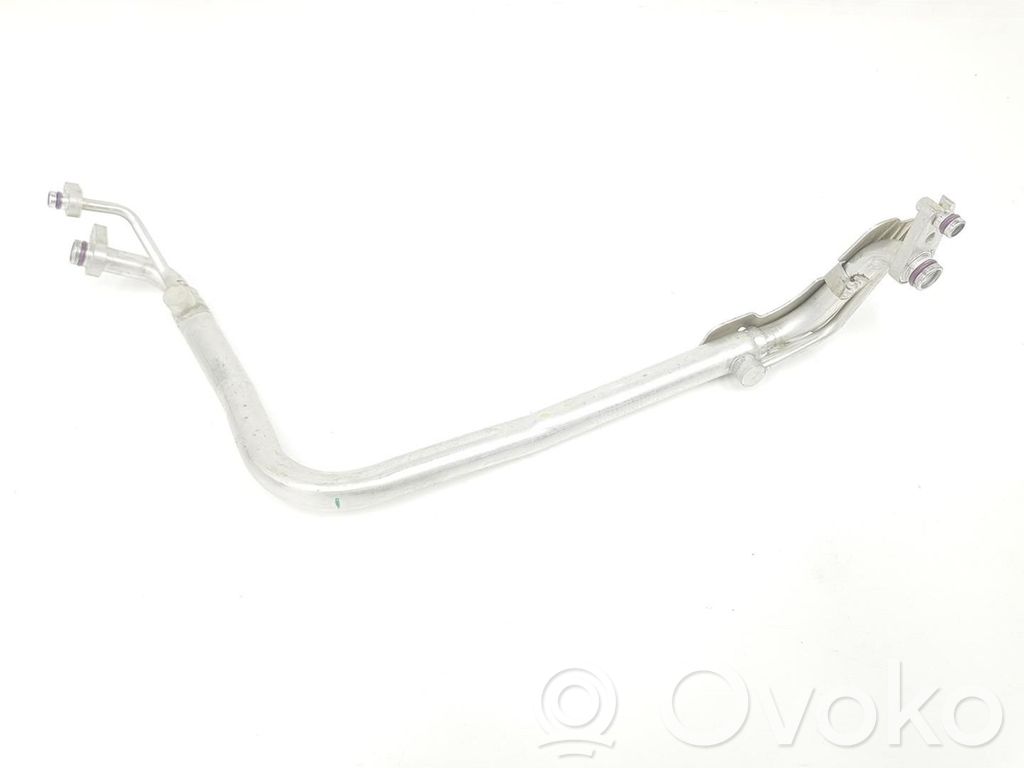 Tuyau de climatisation   5WB816738,5WB816738