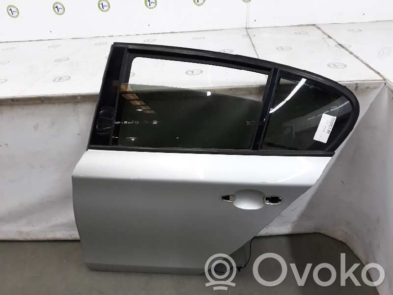 Puerta trasera   41525A2A383,41527191017,GRIS354