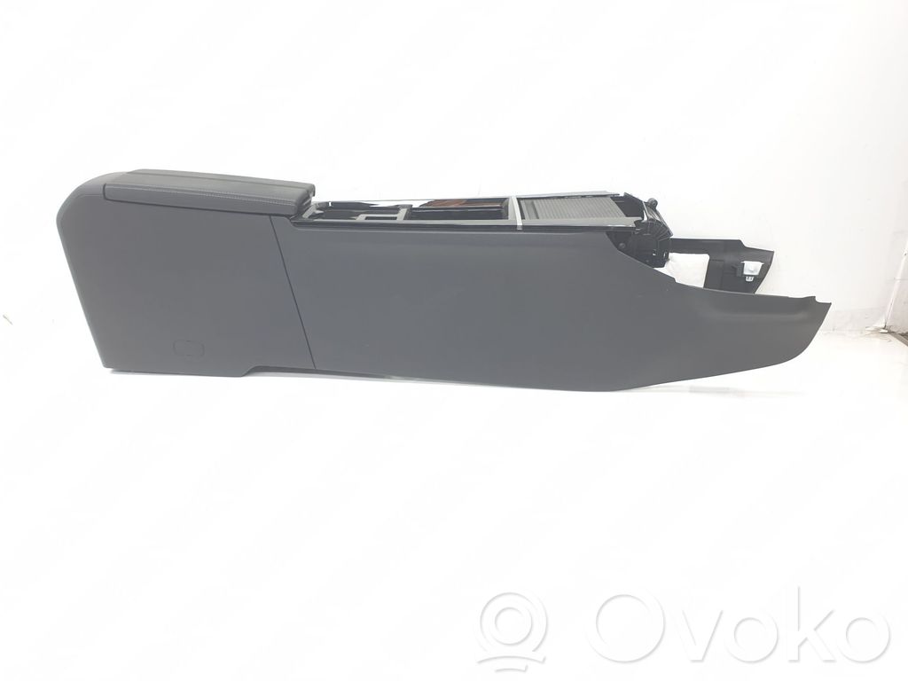 Opel Astra L Podłokietnik tunelu środkowego 