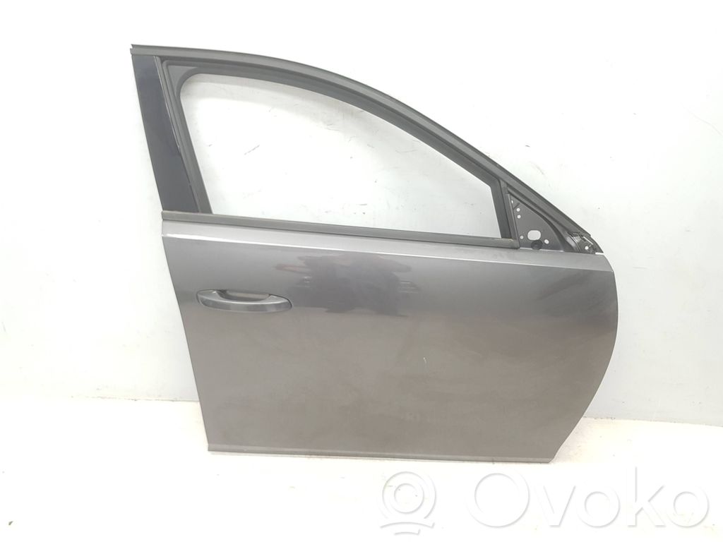 Opel Astra L Puerta delantera 