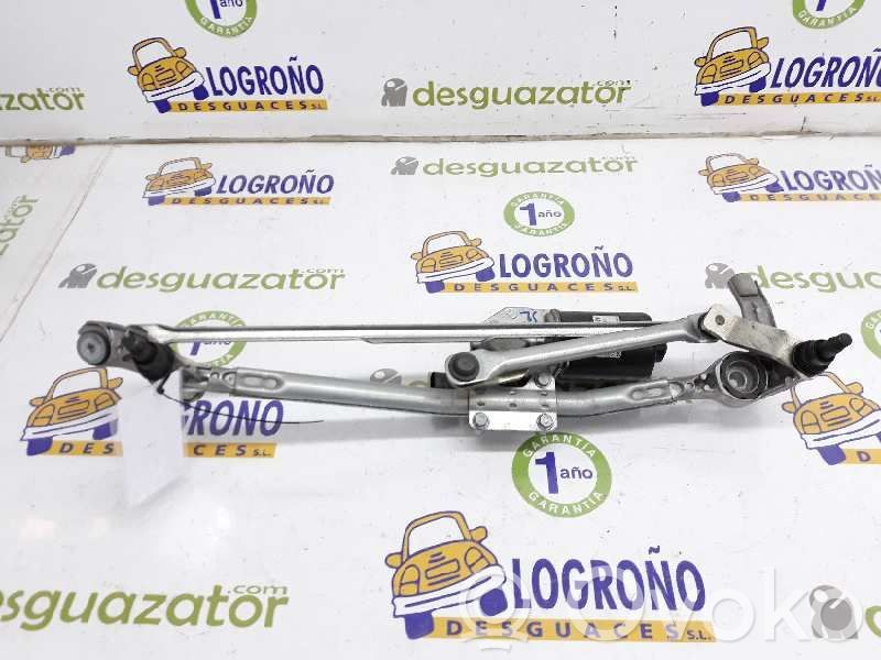 BMW 3 E92 E93 Front wiper linkage and motor 