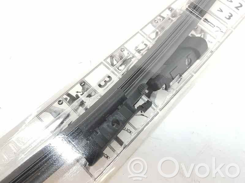 Peugeot 207 Windshield/front glass wiper blade 
