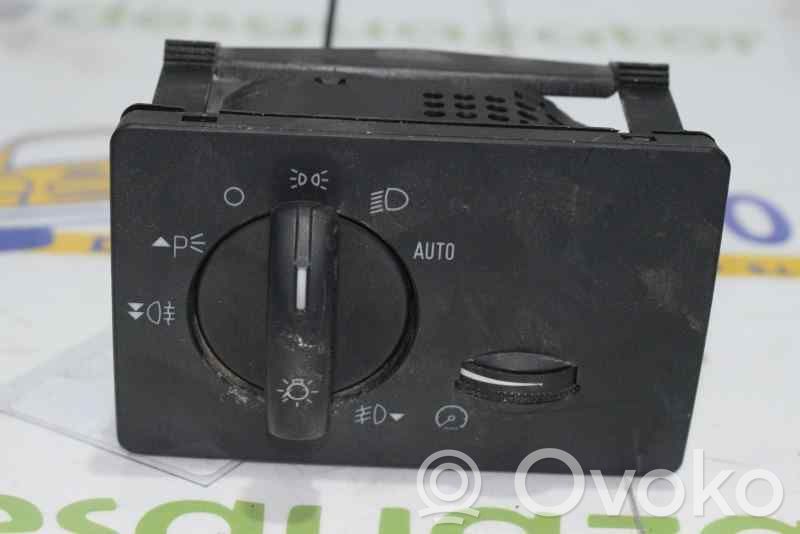 Ford Kuga I Light switch 