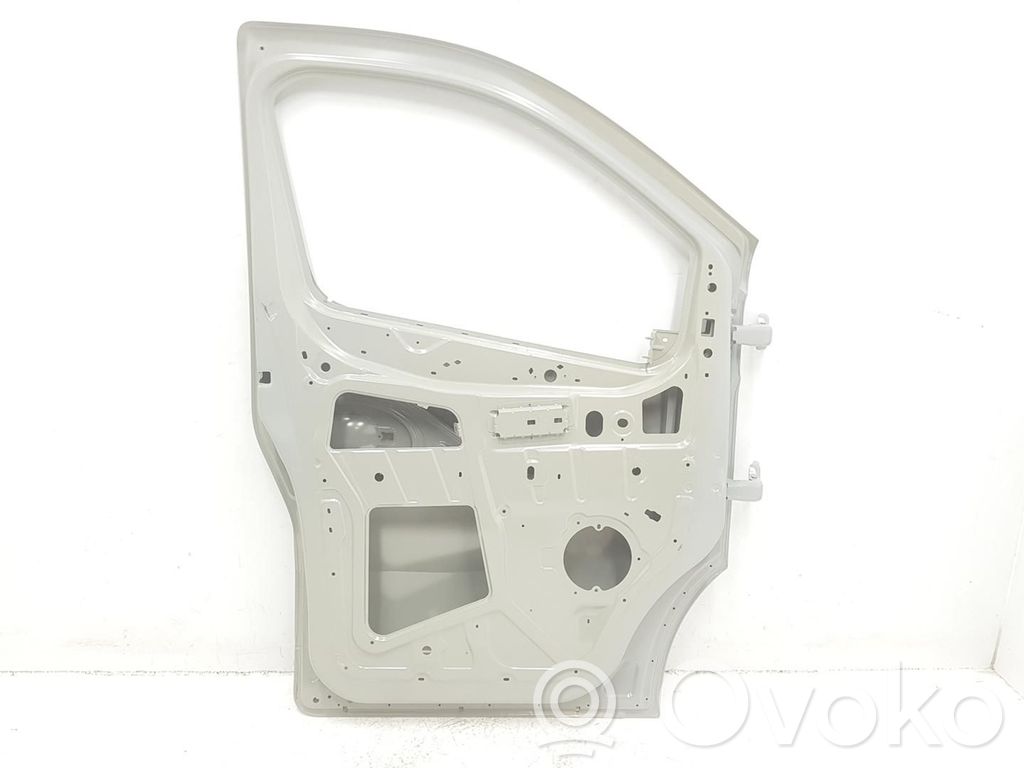 Renault Trafic III (X82) Puerta delantera 