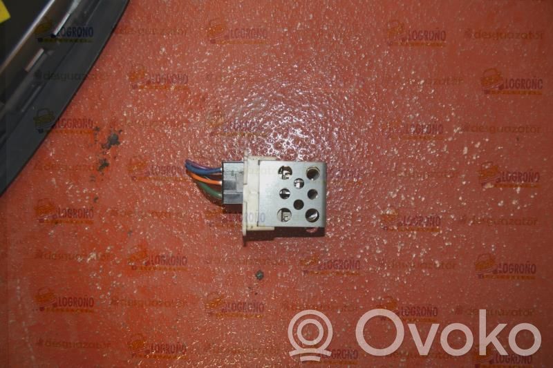 Opel Astra H Motor aerotermă/rezistor ventilator
