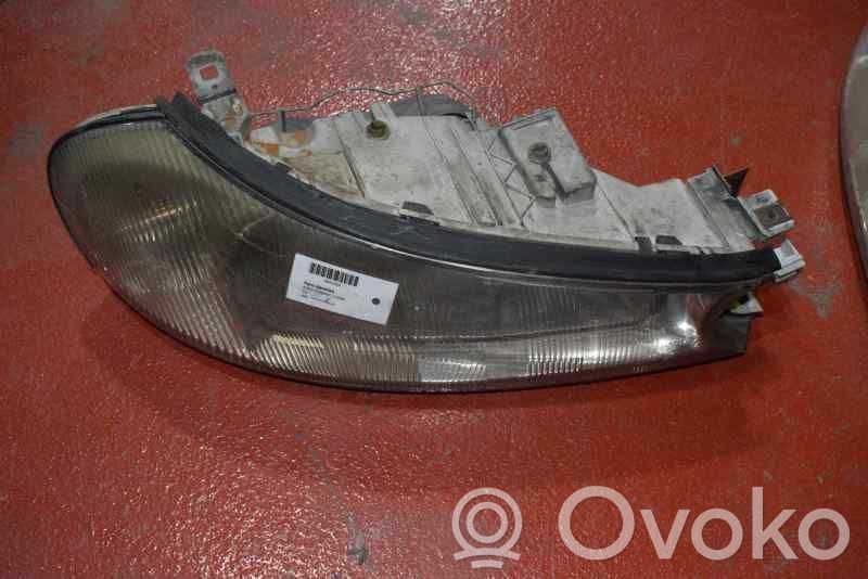 Ford Mondeo MK II Scheinwerfer 
