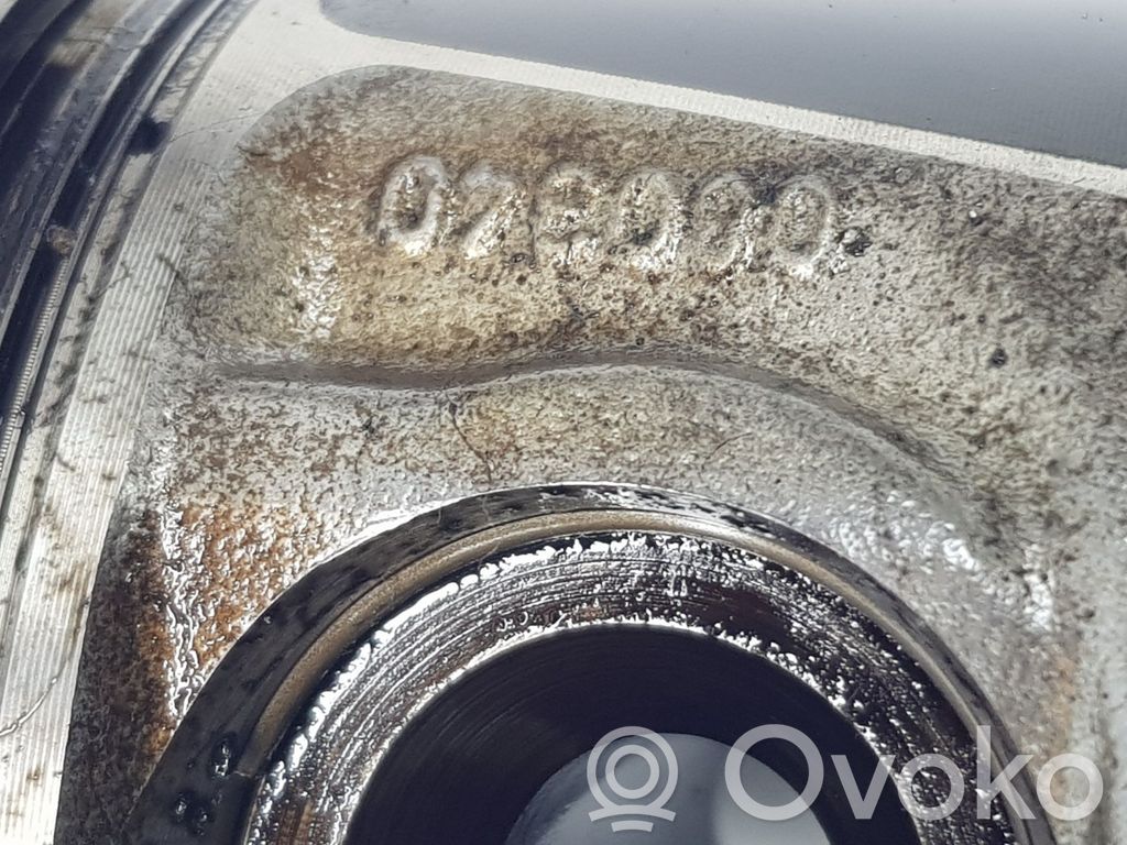 Opel Vivaro Pistón 