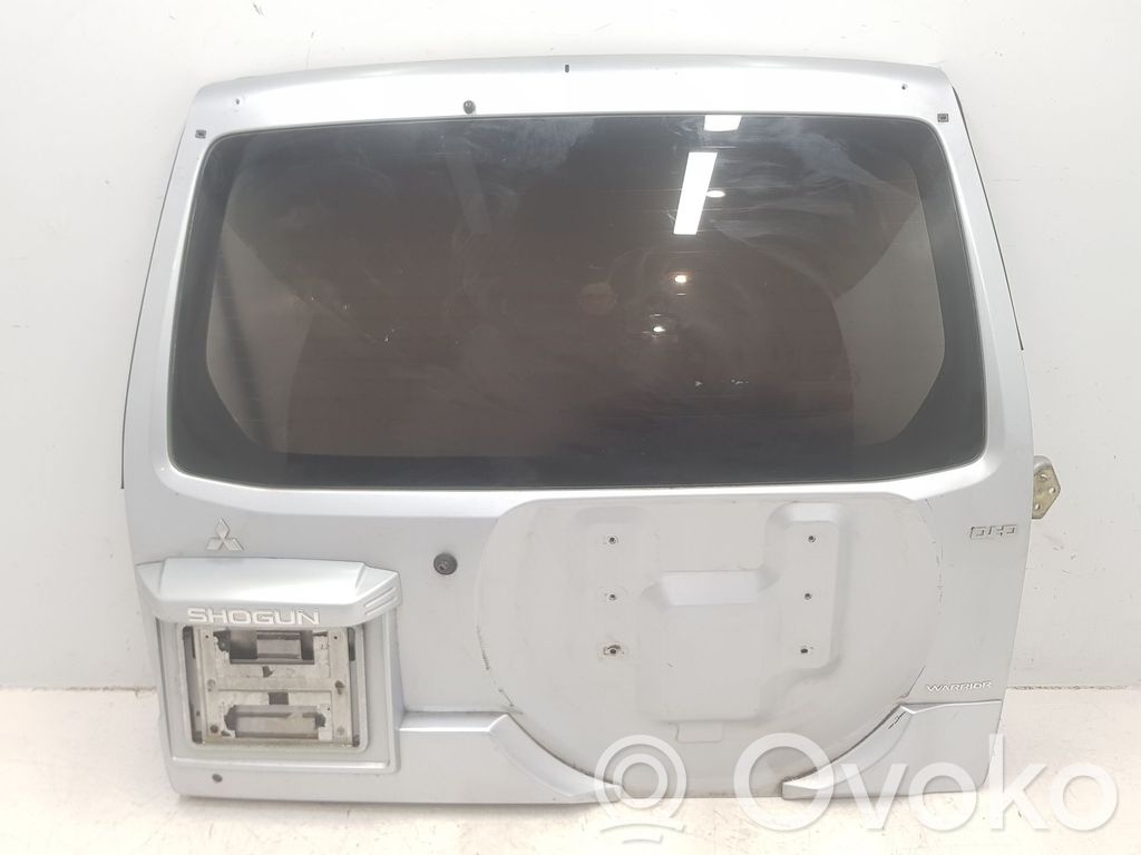 Mitsubishi Montero Tylna klapa bagażnika 