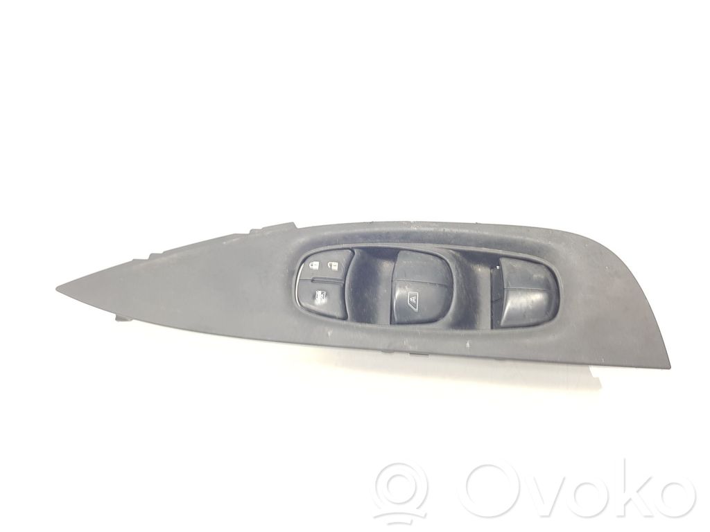 Nissan Qashqai Comutator comandă geamuri electrice 