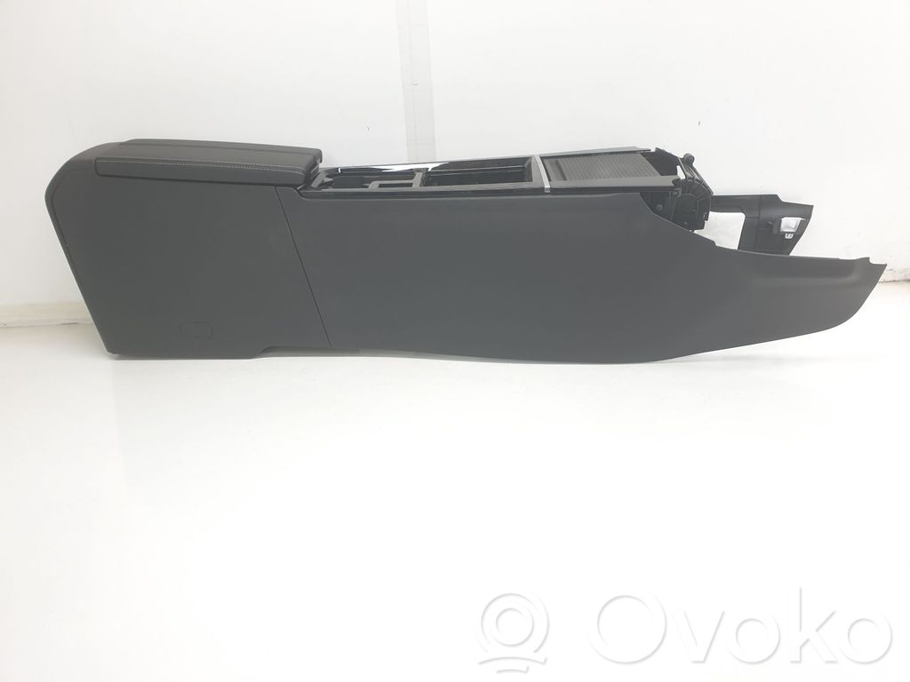 Opel Astra L Podłokietnik tunelu środkowego 