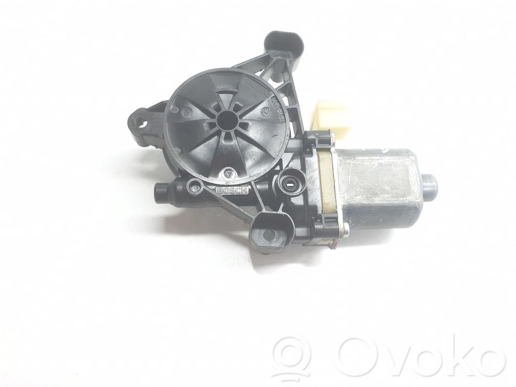 Audi A3 S3 8V Silniczek podnoszenia szyby drzwi tylnych 