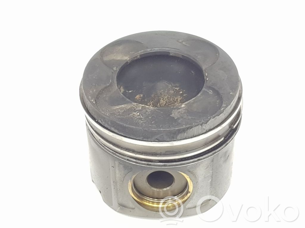 BMW 3 E46 Piston 