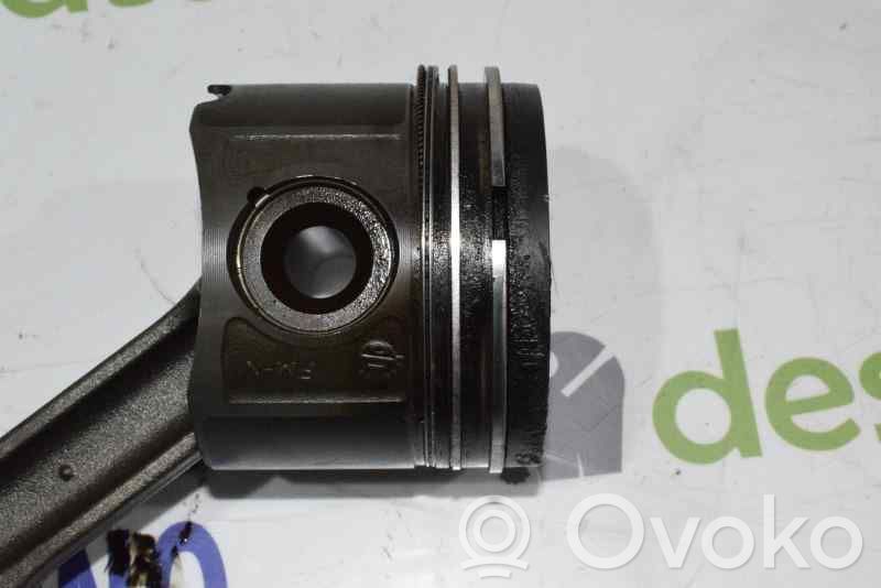 BMW 3 E90 E91 Piston 
