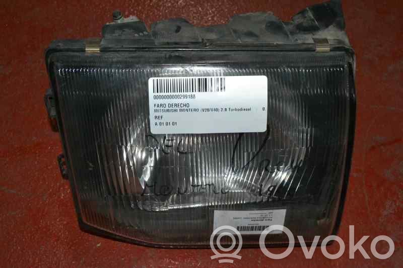 Mitsubishi Montero Phare frontale 