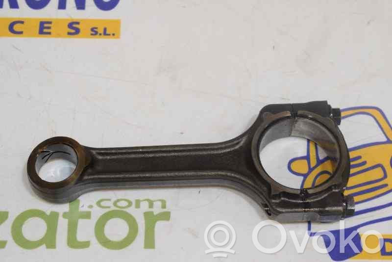 Opel Corsa D Bielă 